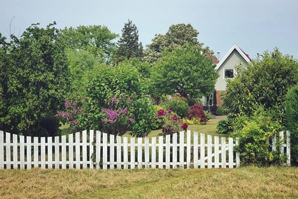 How Energy Efficient Are Modern Garden Rooms Compared to Home Extensions?